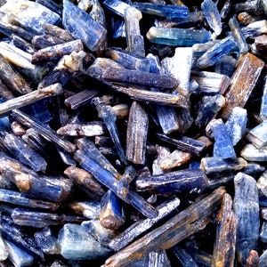 High Quality Blue Kyanite Rough Gemstone Natural Kyanite Rough Healing Stone , Loose Gemstone For Jewellery Making