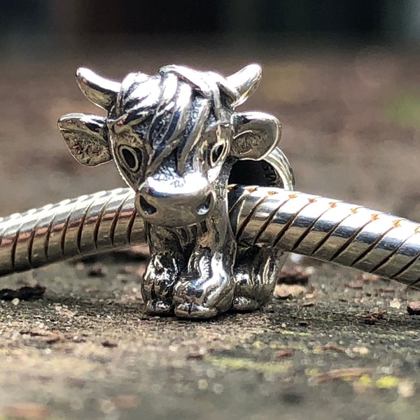 Scotch the Cow Charm 925 Sterling Zilver, Past op Pandora Armband, Schattig & Knuffelig, Schots Hoogland Kalf, Vee, Baby Koe, Bezoek Schotland