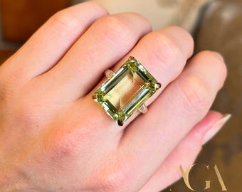 Anillo de piedra preciosa verde con corte esmeralda / Anillo llamativo de plata de ley 925