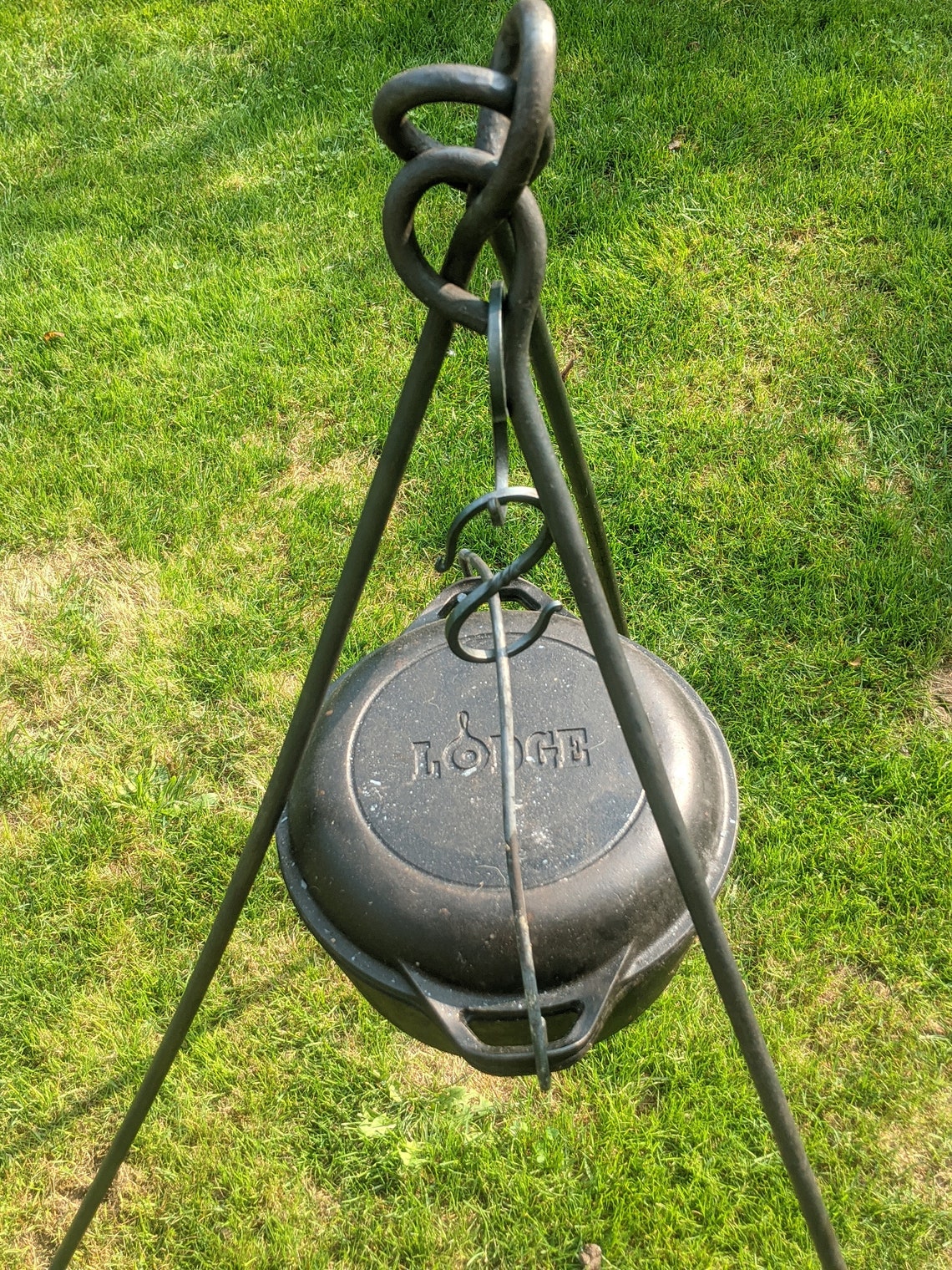 Campfire Tripod Cowboy Cooker Dutch Oven Stand Cast Iron Pot Stand Hand