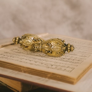 2 poignées de porte en bronze antique de style baroque