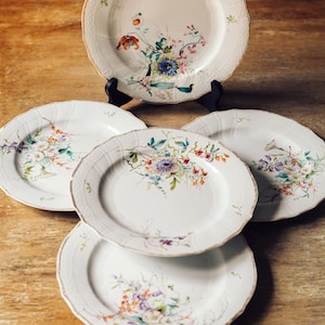 5 Antique Villeroy & Boch Mettlach Dessert Plates – Hand-Painted Art Nouveau Floral | Gilded Faience | Rare Late 19th–Early 20th Century
