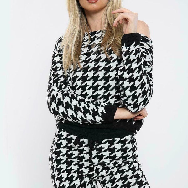 Ladies Casual Dog Houndstooth Slash Neck Knit Crop Top and Shorts Co-Ord Set