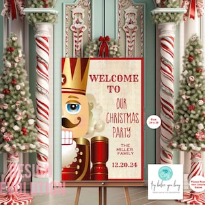 Puede incluir: Un cartel de fiesta de Navidad imprimible con una ilustración de Cascanueces con un traje rojo y dorado. El cartel dice "Bienvenido a nuestra fiesta de Navidad" con la fecha "12.20.24" y el texto "The Miller Family". El cartel mide 61 cm por 91 cm.