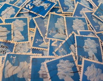 Stamp Art,  Blue, Queen Elizabeth II, Machin, Great Britain, used stamps, 2nd Class Pack of 25 stamps
