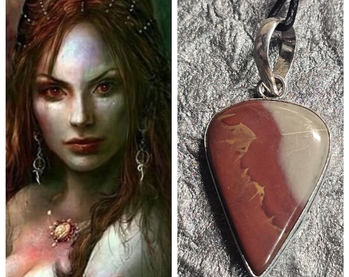 Baobhan Sith Scottish Vampiric Succubus "Samenra" Spirit Companion, Spirit Vessel Necklace, Tier 3