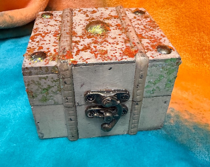 BIGGER Charging box for Spirits, Portals & Spells, Fast Charging BESTSELLER 350+ sold!