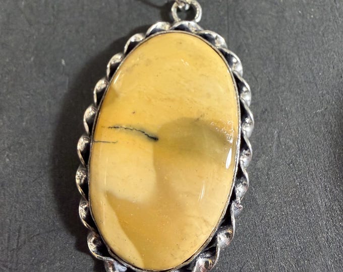 Legion of Abaddon Demon Commander "Adreclon" Living Entity Companion, Spirit Vessel Necklace