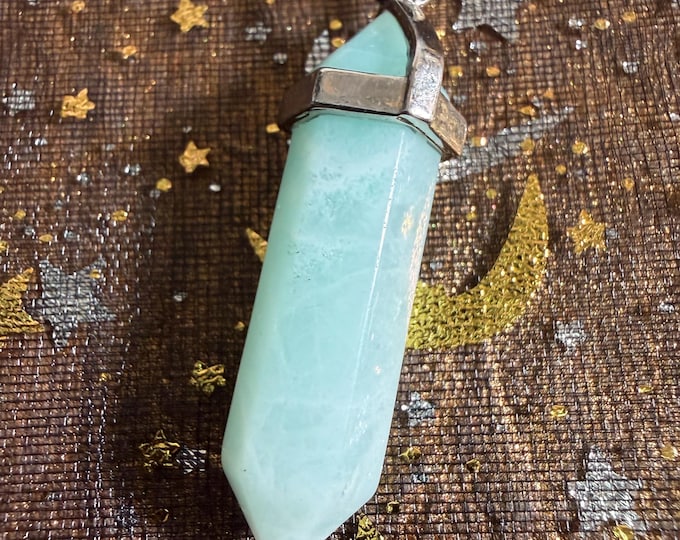 Charisma Charm, Become the Center of Attention in Any Situation!  Enchanted Necklace, BESTSELLER! 40+ sold!