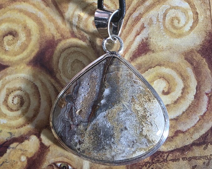 Clarity/True Motives Spell discover liars and fakes, Enchanted Necklace, BESTSELLER 40+ sold!