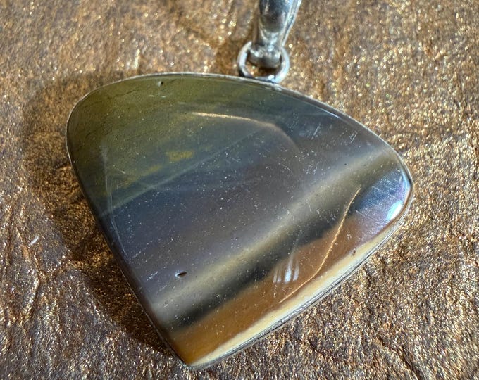 Legion of Nyarlathotep Desert Shade Commander Living Entity Companion "Virilec", Spirit Vessel Necklace, Tier 3