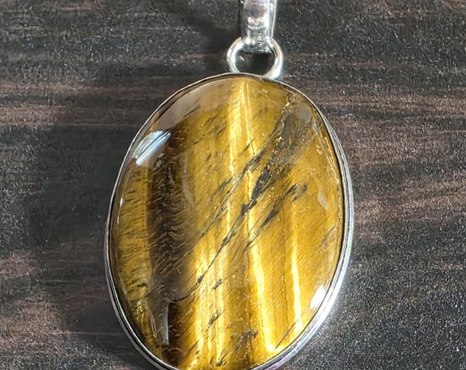 Legion of Clauneck Demon Commander "Omceor" (omm-see-ore) Living Entity Companion, Spirit Vessel Necklace, Tier 3