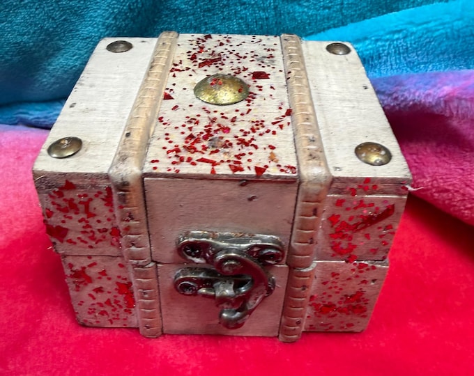 Bigger Charging box for Spirits, Portals & Spells, Fast Charging box