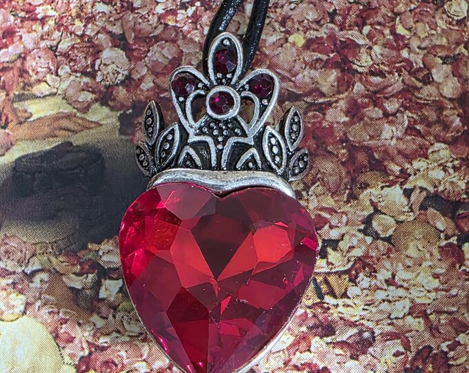 True Love’s Kiss, Attract your soul mate, Enchanted Necklace, BESTSELLER! 110+ sold!