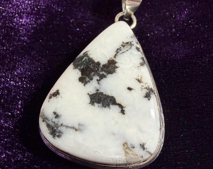 Goddess Glamoury Enchantment, Ultimate Spell of Gorgeous Seductive Beauty Powered by Lilith and Aphrodite, Enchanted Necklace, BESTSELLER!