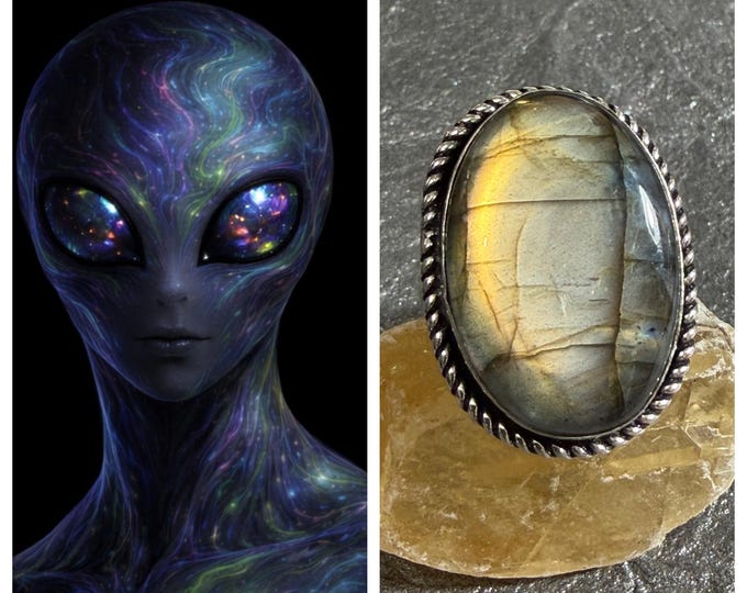 Akara ET Living Entity Companion "Uxrixli" (ucks-ricks-lee) Spirit Vessel Ring, Tier 3