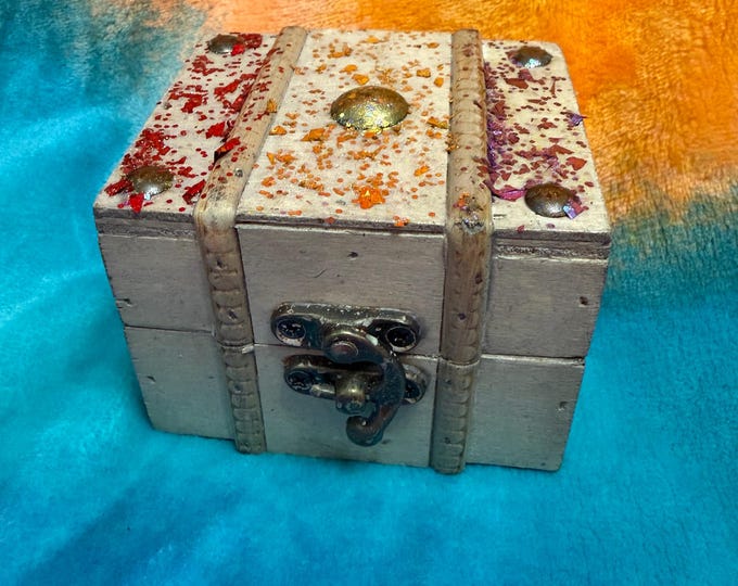 BIGGER Charging box for Spirits, Portals & Spells, Fast Charging BESTSELLER 350+ sold!