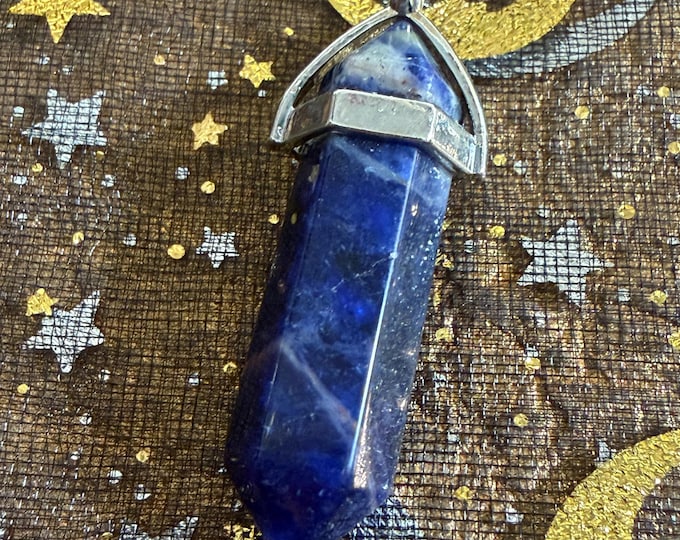 Charisma Charm, Become the Center of Attention in Any Situation!  Enchanted Necklace, BESTSELLER!