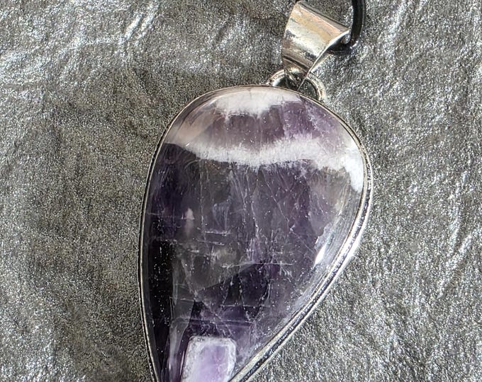 Legion of Vepar Demon Commander "Groserik"(grow-sair-ee-ek) Living Entity Companion, Spirit Vessel Necklace, Tier 3