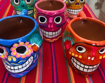 Tazze con teschio Talavera dipinte a mano – Artigianato messicano