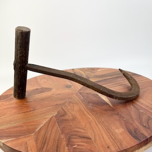 Vintage Wood Hay Hook Antique Primitive Rustic Barn Bale Steel Hook With Character that can&#39;t be created Man Cave Cabin Horse