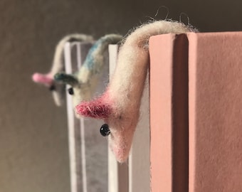 Mouse Bookmark made of felted wool; customizable