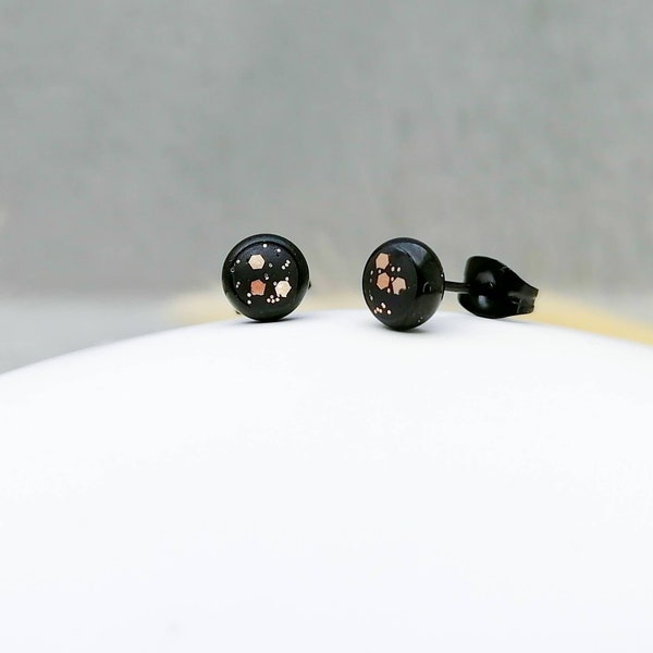 Betonschmuck | Ohrstecker mini | Edelstahl | schwarz | gold |  Glitzer | Stecker | rund | 6,5mm