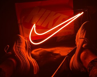 Nike schuhe leuchten - Die preiswertesten Nike schuhe leuchten auf einen Blick!