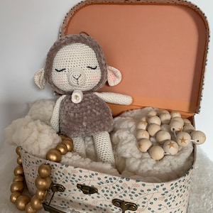 BUBBLE the sheep