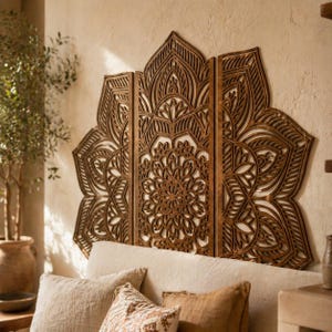 Tête de lit king, très grand lit mandala, tête de lit demi-lune, panneau mural de lit, art du bois mandala, tête de lit bohème, déco au-dessus de lit, panneau mural en bois