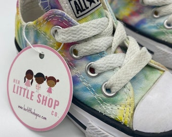 pastel goth converse