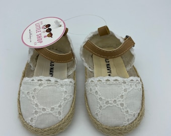 White Lace Canvas Scandals