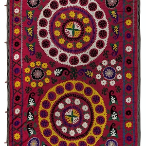 5x6.7 Ft Vintage Suzani Bedspread, Silk Hand Embroidered Bed Cover, Red Tablecloth, Uzbek Wall Hanging, Traditional Tapestry. NRS151