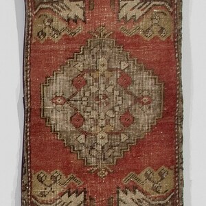 16&quot;x28&quot; Vintage Handmade Turkish Wool Rug Cushion Cover. Geometric Pattern Lace Pillow. NM51