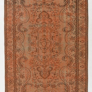 5.6x9 Ft Modern Handmade Turkish Area Rug in Orange and Brown. NC727