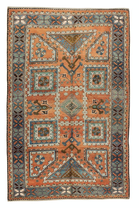 幾何学模様のウールラグ