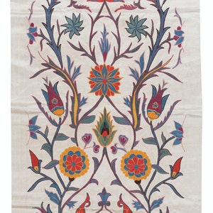 21"x41" Contemporary 100% Silk Wall Hanging with Floral Design, Embroidered Uzbek Tapestry, Uzbek Wall Decor, Suzani Throw. NRS161