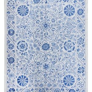 6.6x8.4 ft Crochet Suzani Wall Hanging, Silk Embroidery Bed Cover in Cream & Blue, Uzbek Bedding, Floral Tablecloth, New Tapestry. NRS182