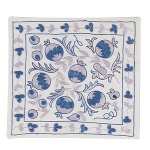 17&quot;x17&quot; Hand Embroidered Silk Cushion Cover in Cream and Light Blue Color, Decorative Suzani From Uzbekistan. NRM328