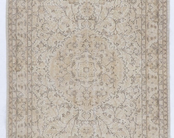 6.3x10 Ft Vintage Handmade Turkish Wool Area Rug. NC863