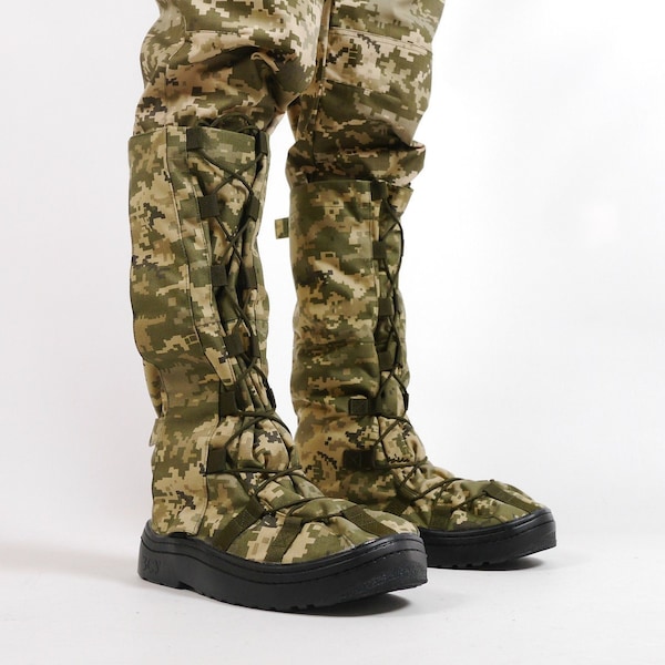 Ukrainian waterproof covers boots, Tactical insulated ganaches in camouflage Pixel mm-14, Combat gaiters Ukrainian Army