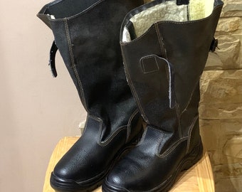 Ukrainian fur kersey boots, Boots with adjustable top, Sheepskin-lined tarpaulin boots