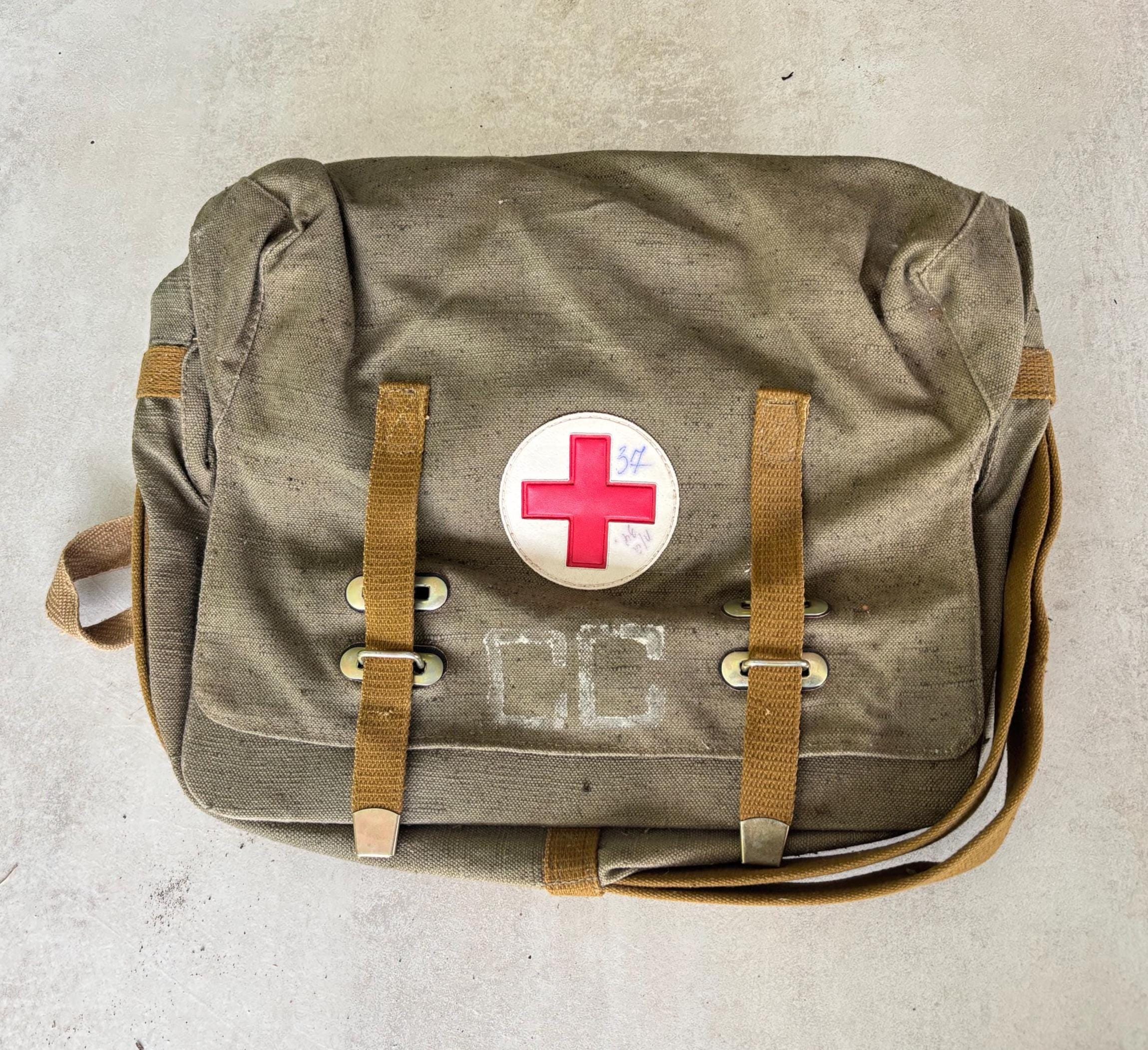 ソ連軍メディカルバック ヴィンテージ陸軍医療バッグ、ソ連野戦医療サッチェル、1980年代
