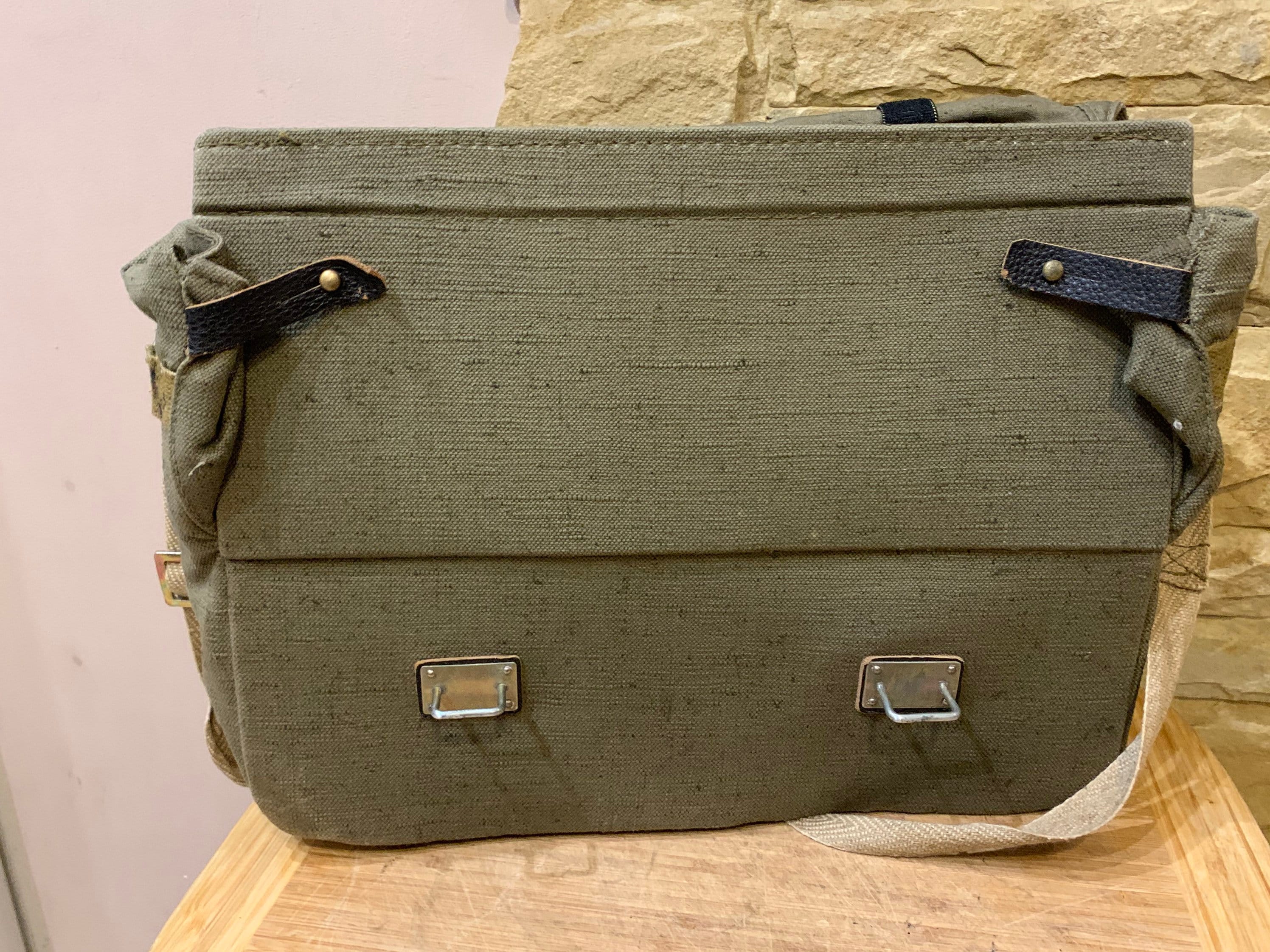 ヴィンテージ陸軍医療バッグ、ソ連野戦医療サッチェル、1980年代