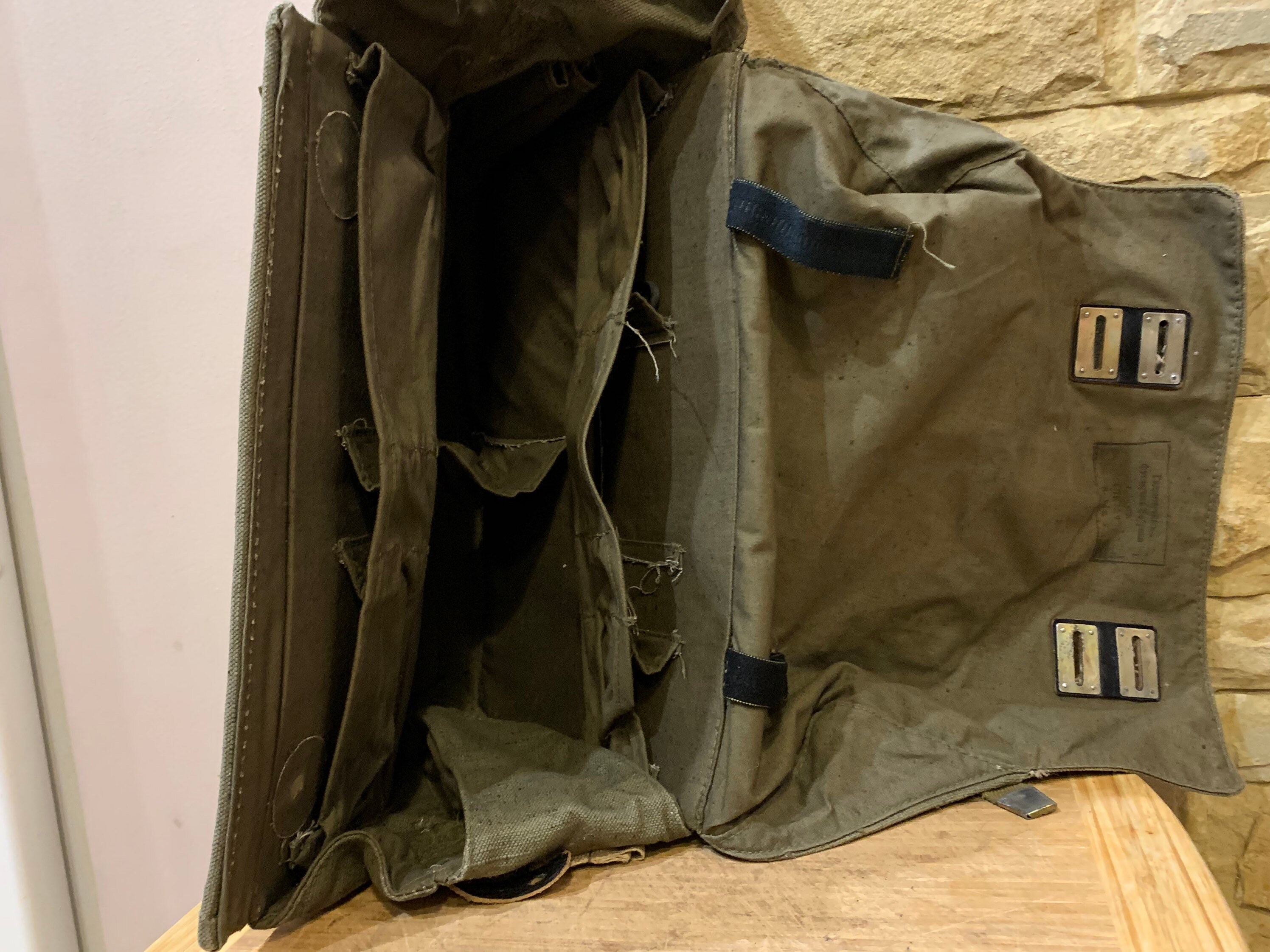 ヴィンテージ ソ連軍 メディックバッグ – 1980年代 野戦医療用