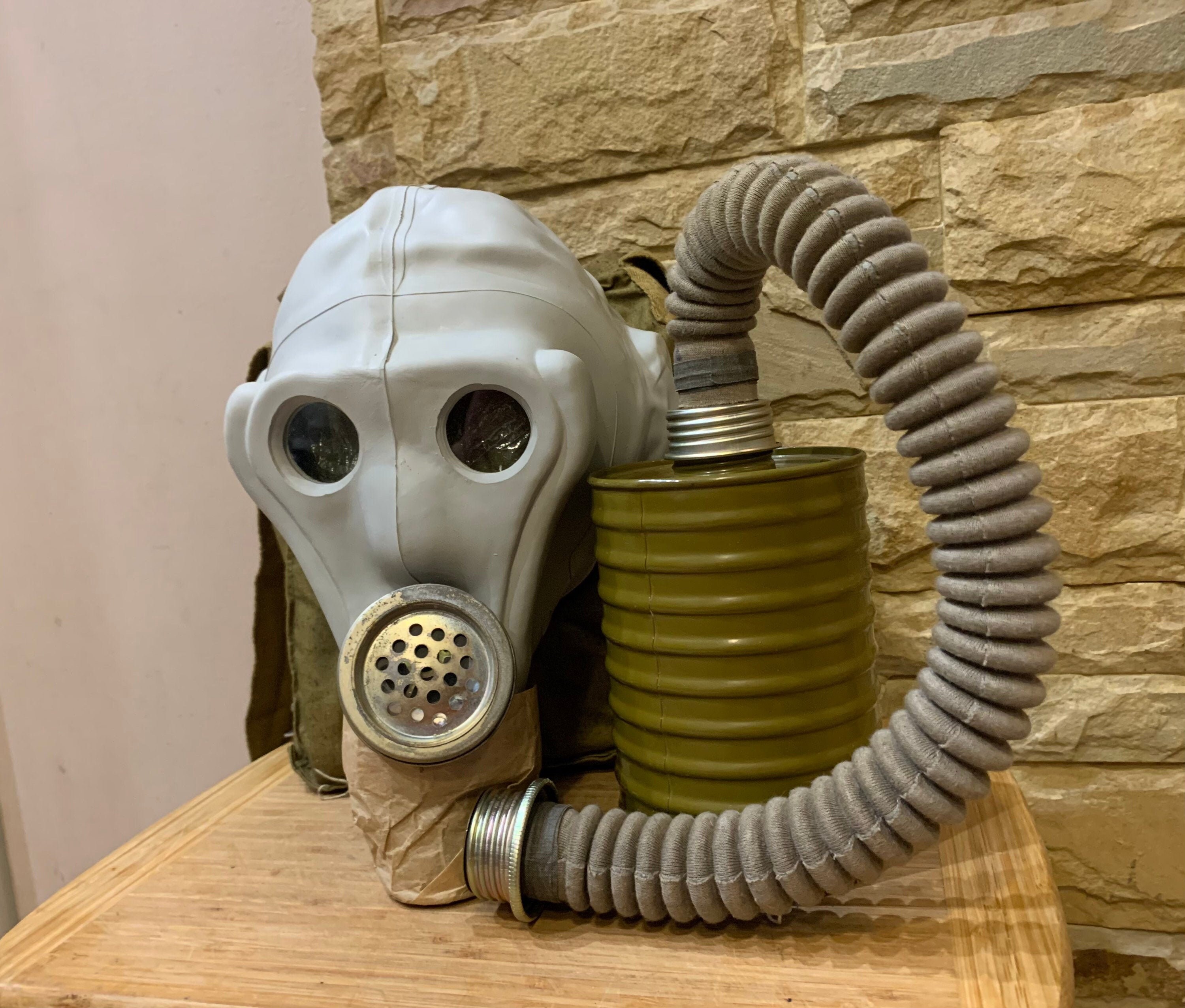 Schms gas mask