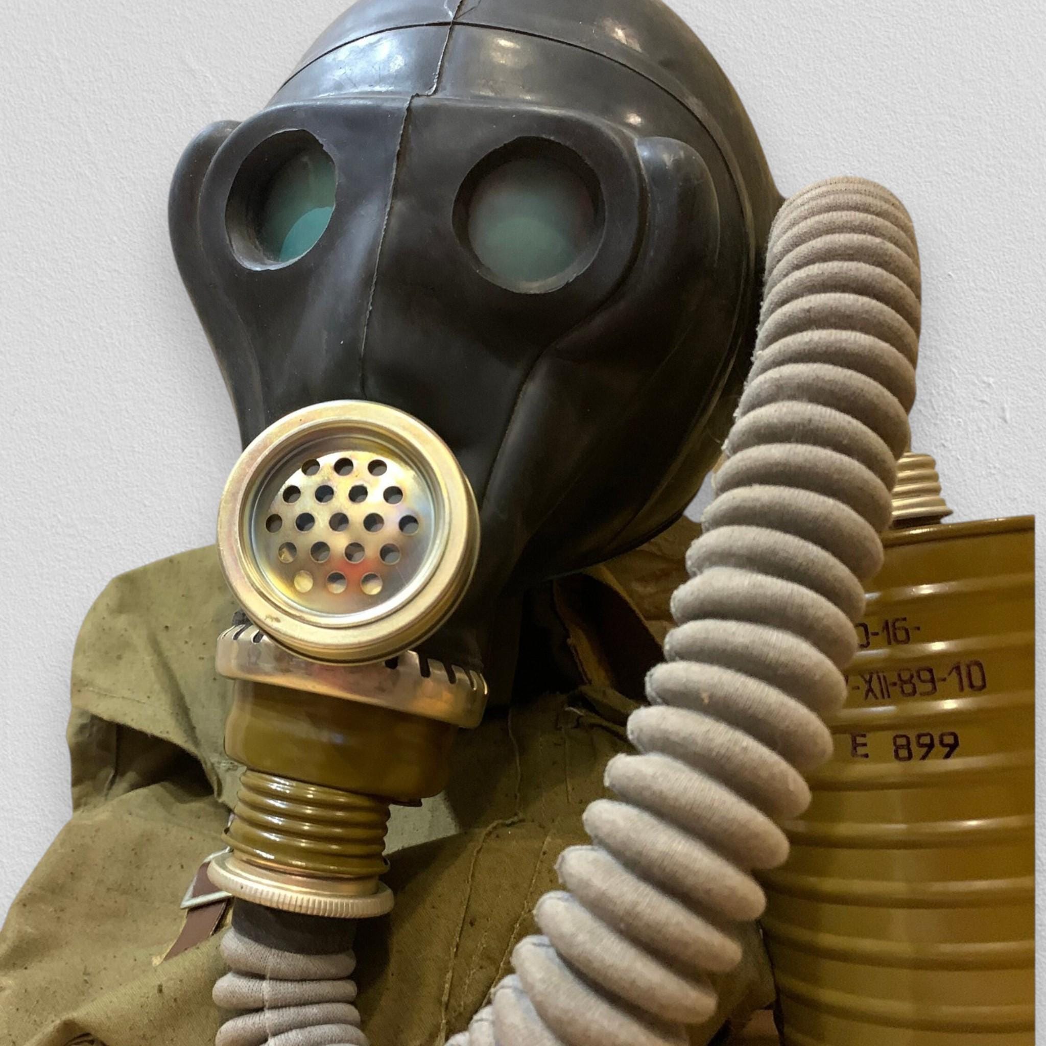 希少なヴィンテージ黒色ソ連製ShMSガスマスク ― 本物のソ連冷戦時代の