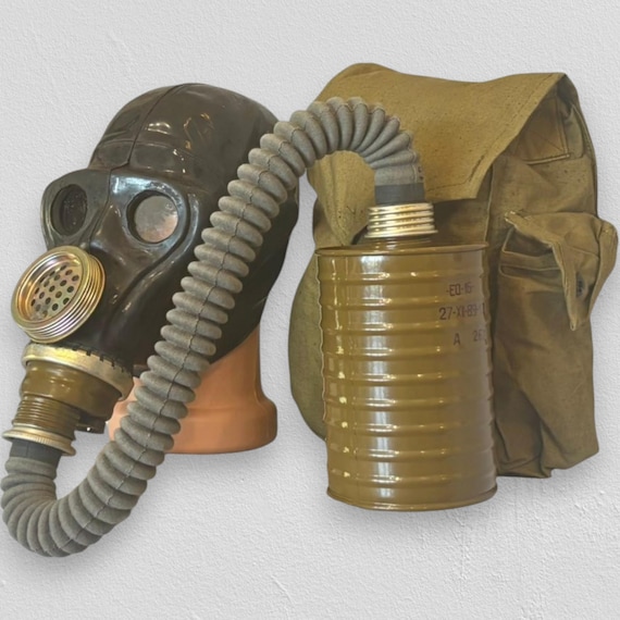 ［美品］6/2開封　ムク SAR 117/081 Rare Vintage Black Soviet Shms Gas Mask — Authentic USSR Cold War