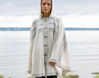 White Woolen poncho with Gray Fair Isle pattern Hooded Nordic Icelandic cape on the Norwegian clasps for Women Wide cardigan Woollana