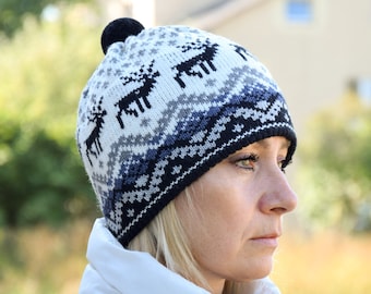 Black & White Traditional Nordic winter hat for Men and Women Scandinavian Woolen beanie Fair Isle Winter scenery with moose reindeer